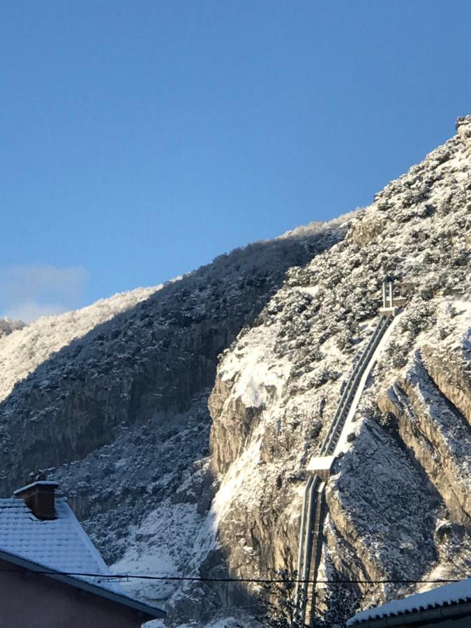 Appartement A Tarascon Sur Ariege Le Sabart Eksteriør billede